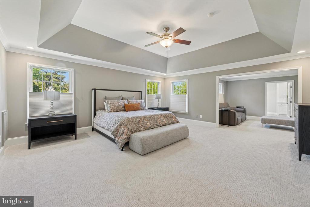 228 WEATHERHILL DRIVE