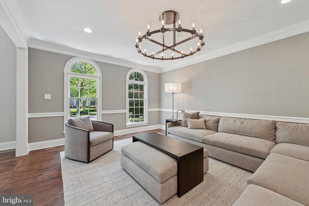 228 WEATHERHILL DRIVE