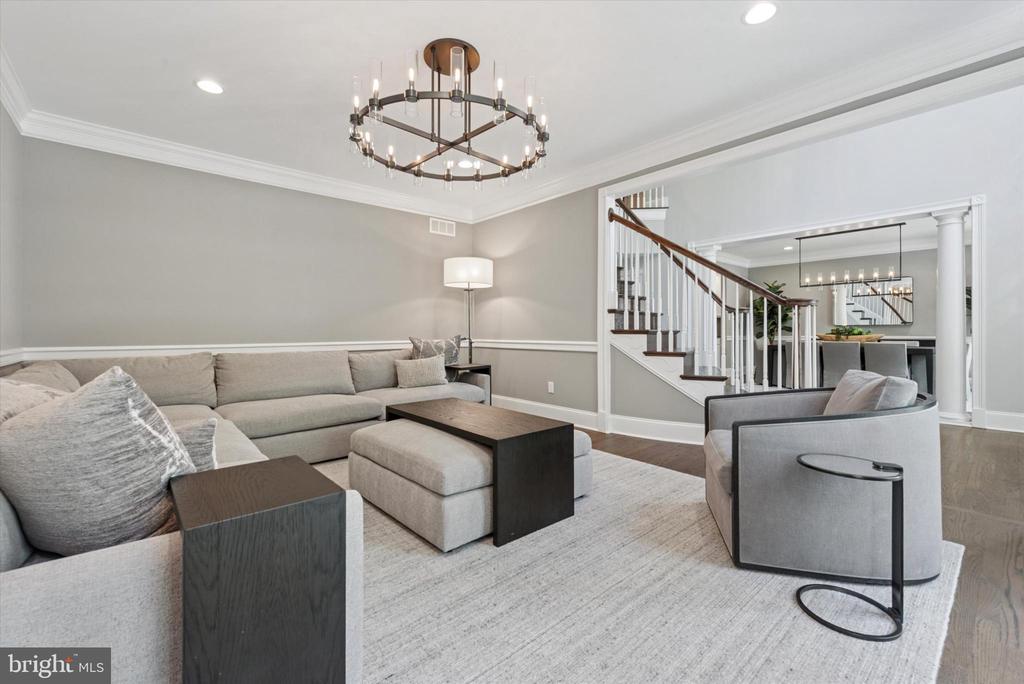 228 WEATHERHILL DRIVE