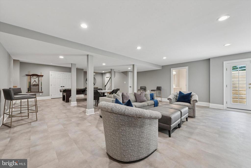 228 WEATHERHILL DRIVE