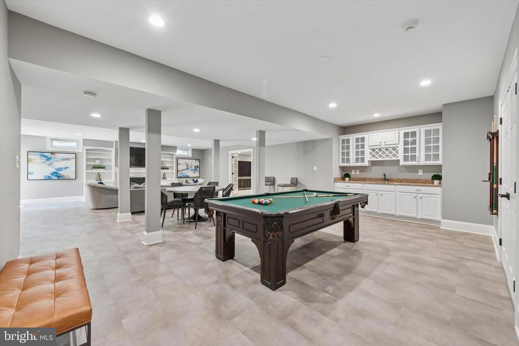 228 WEATHERHILL DRIVE