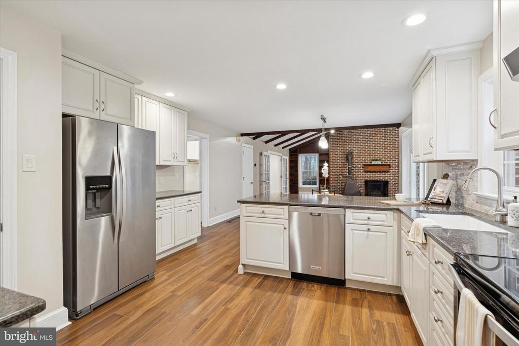 2435 SAINT PETERS ROAD