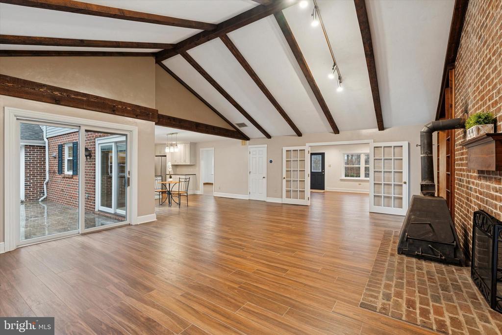 2435 SAINT PETERS ROAD