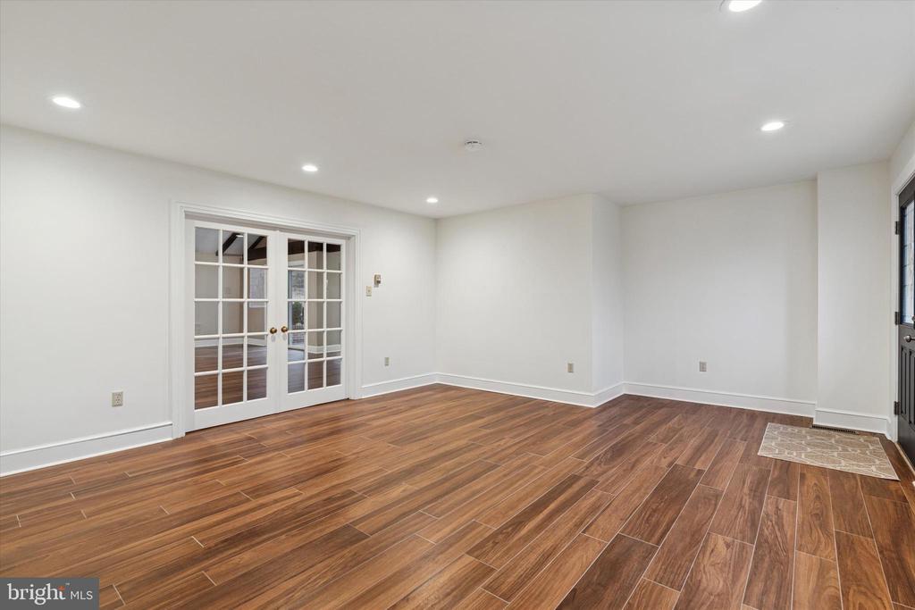 2435 SAINT PETERS ROAD