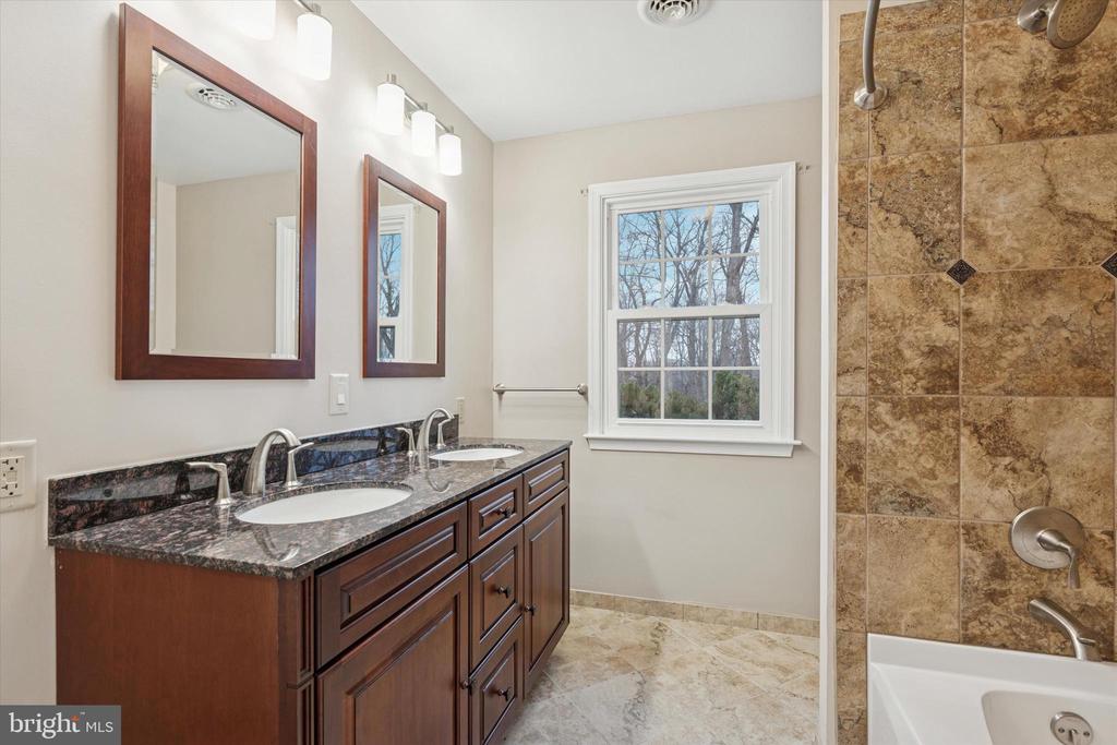 2435 SAINT PETERS ROAD