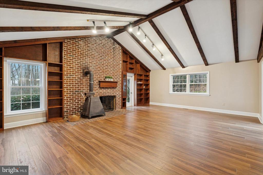2435 SAINT PETERS ROAD