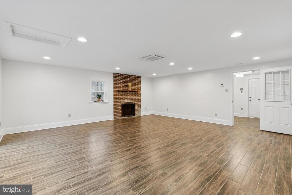 2435 SAINT PETERS ROAD
