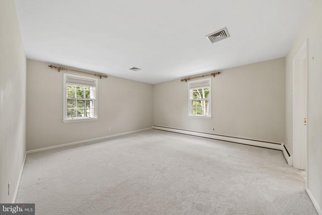 1026 WALTHAM ROAD