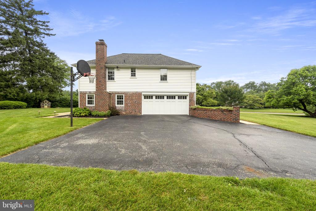 1026 WALTHAM ROAD