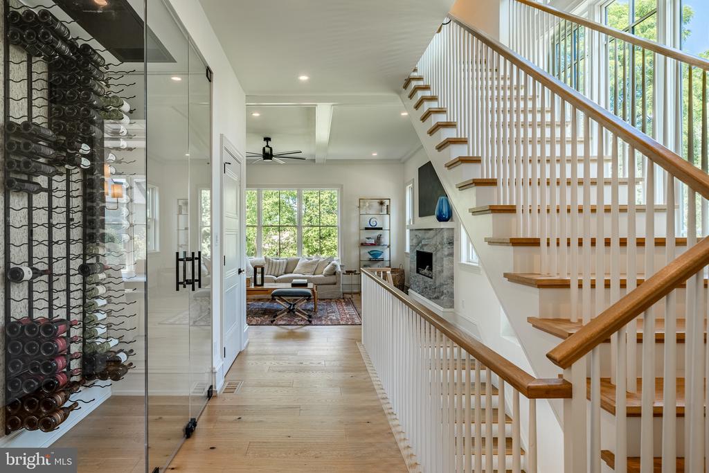 415 MAPLEWOOD AVENUE