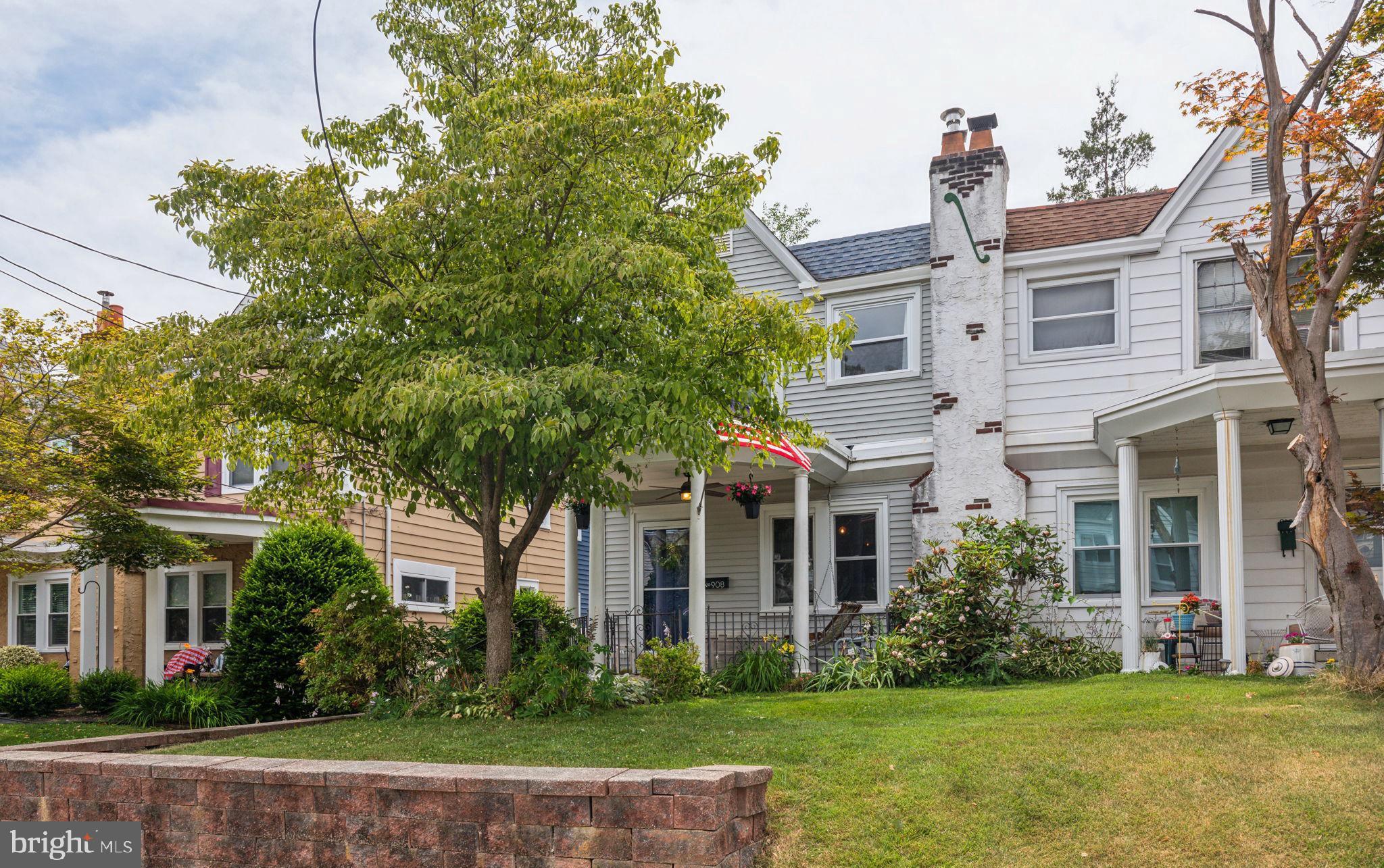 908 Anderson Ave