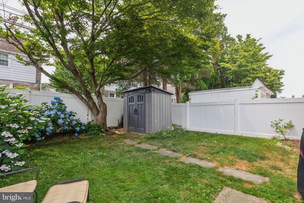 908 Anderson Ave