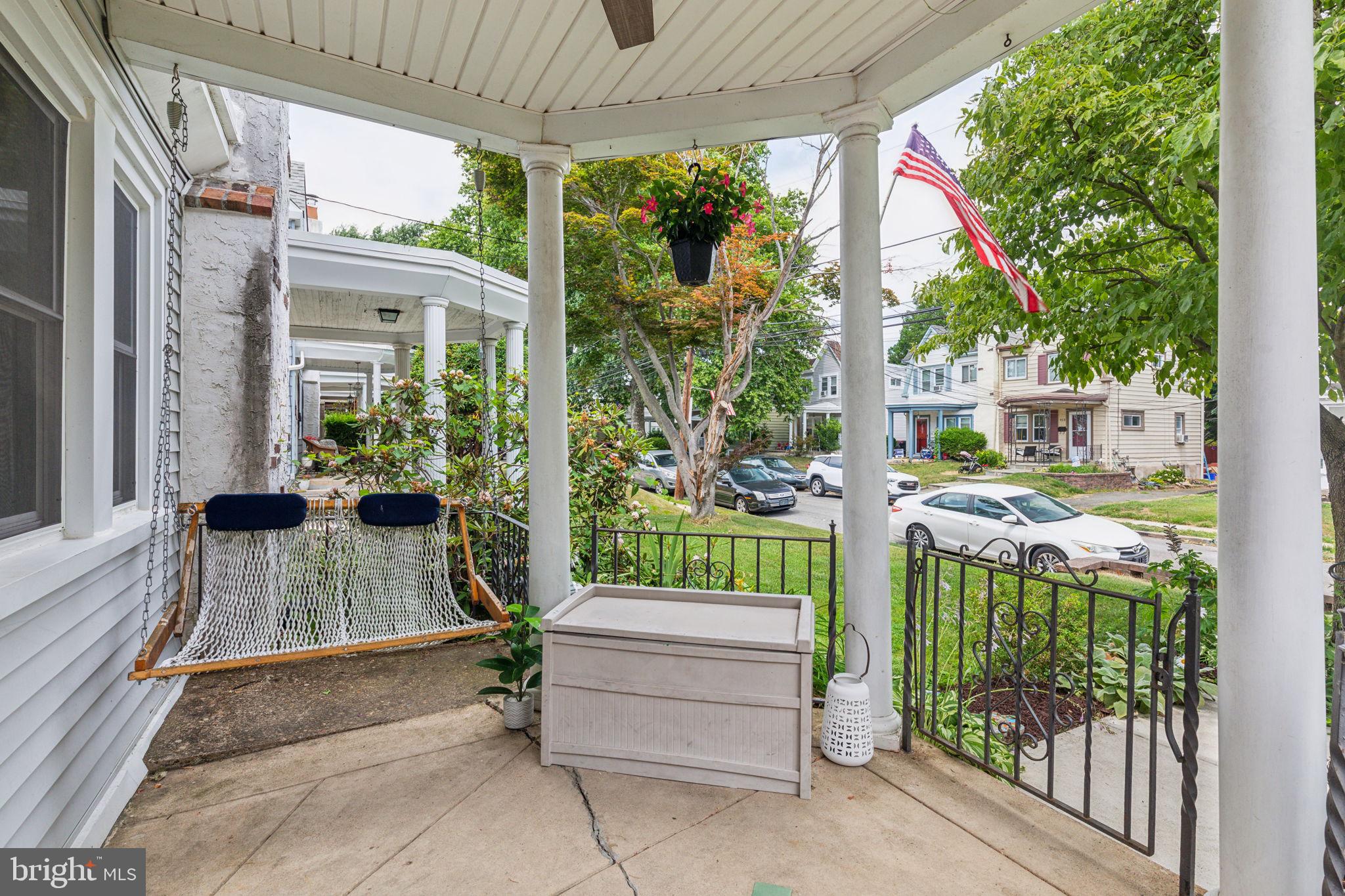 908 Anderson Ave