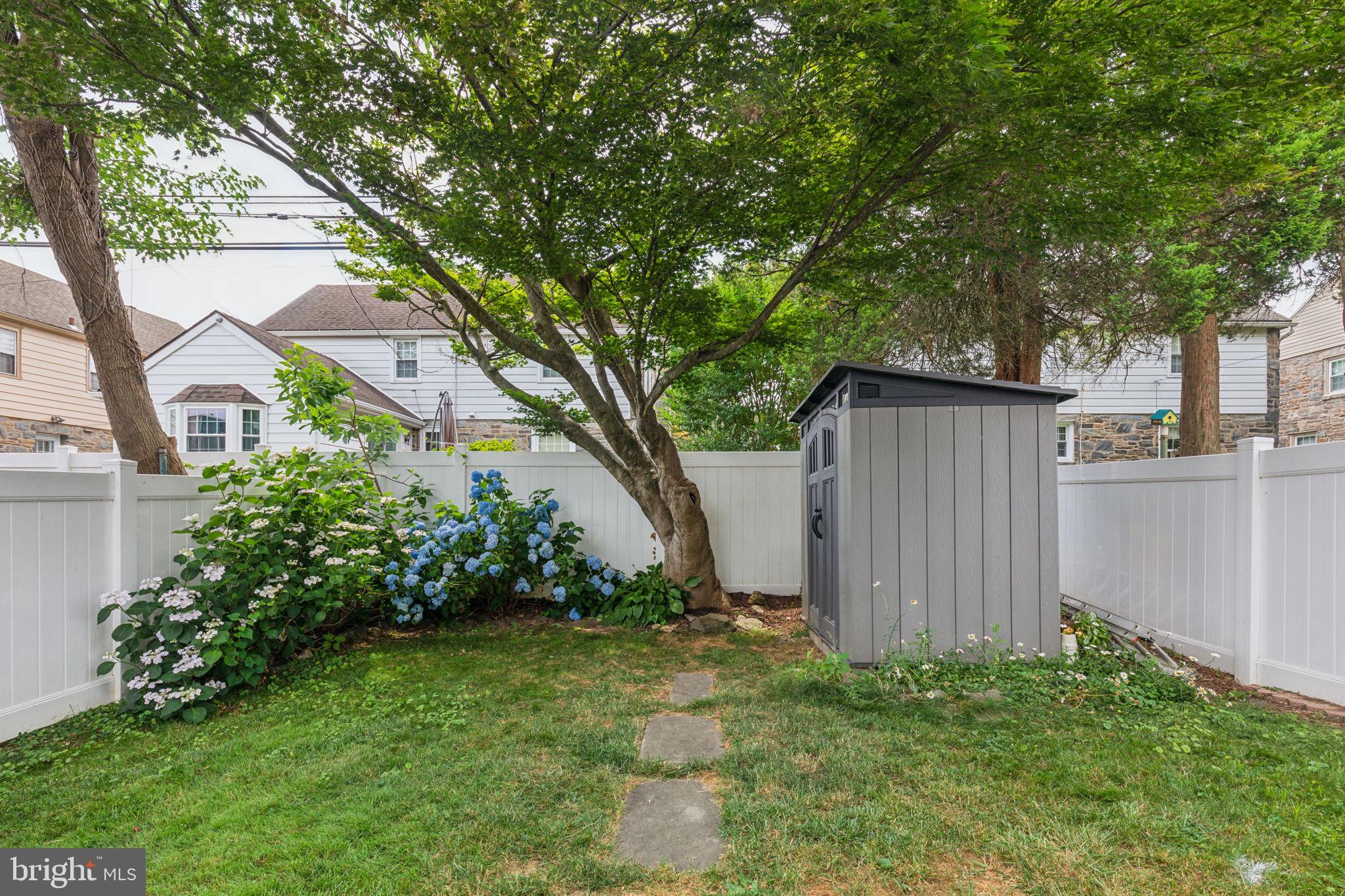 908 Anderson Ave