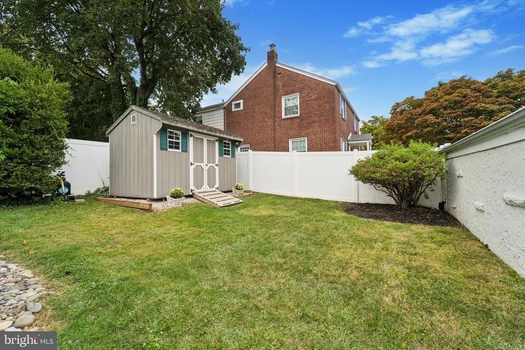 60 LINDBERGH AVENUE