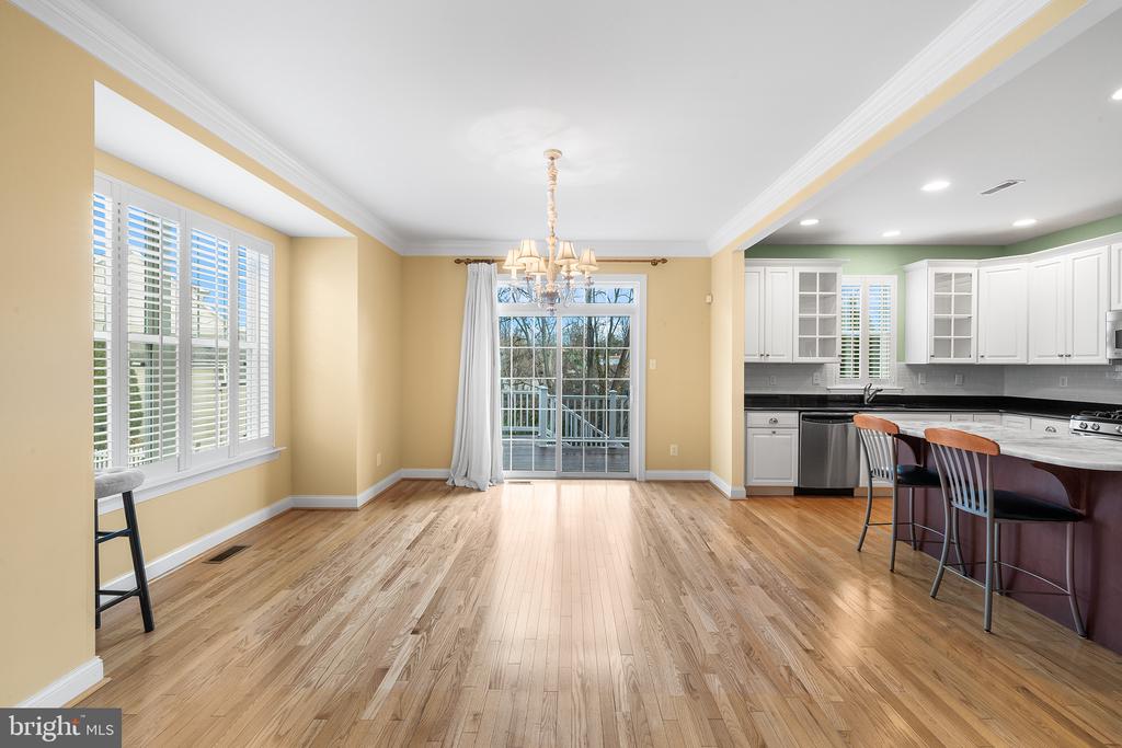 117 W FIFTH STREET