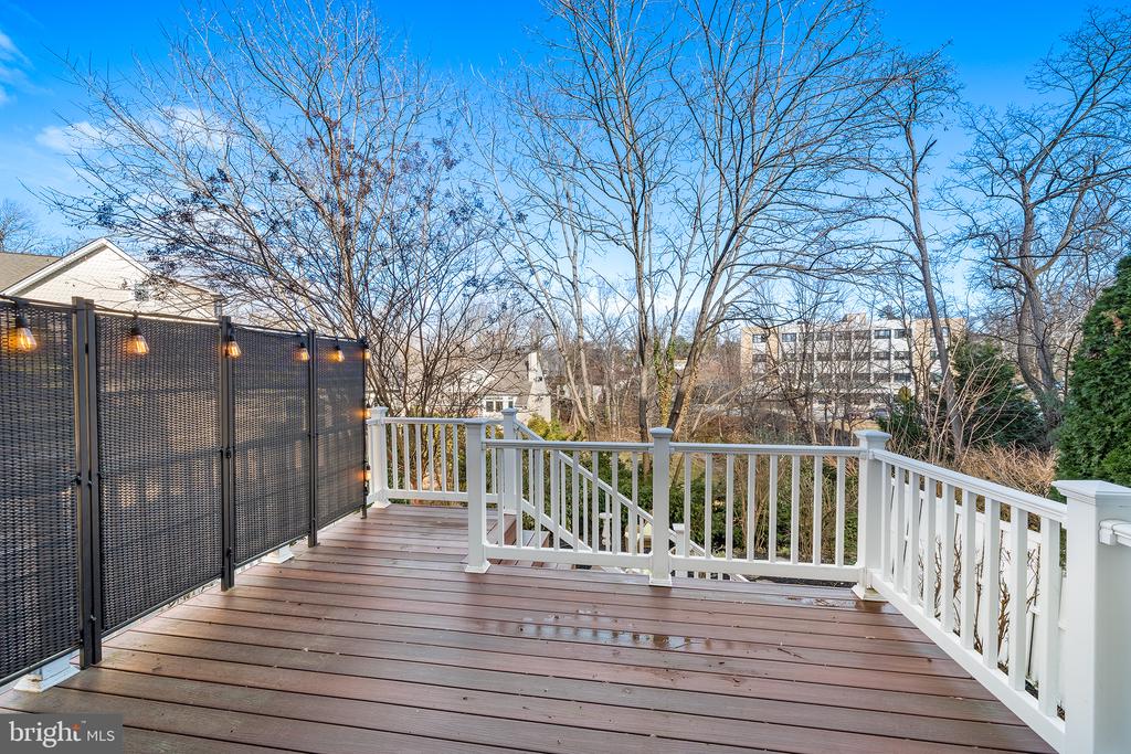 117 W FIFTH STREET