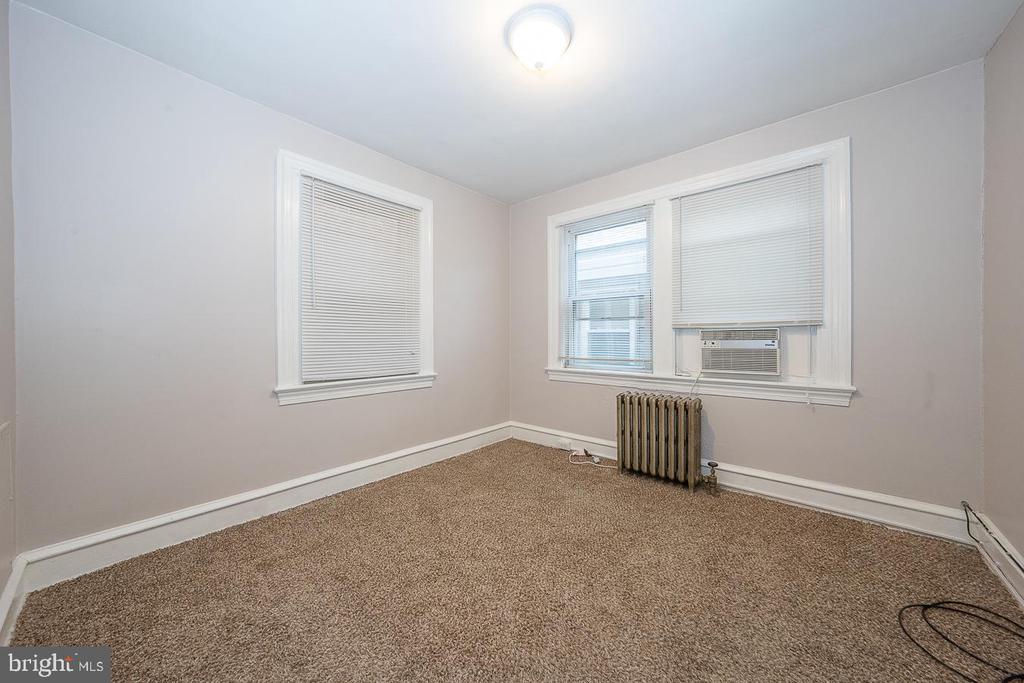 105 S WAYNE AVENUE Unit: 2ND FLOOR