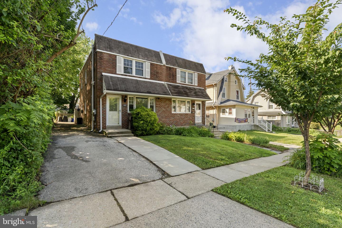 223 Windsor Ave