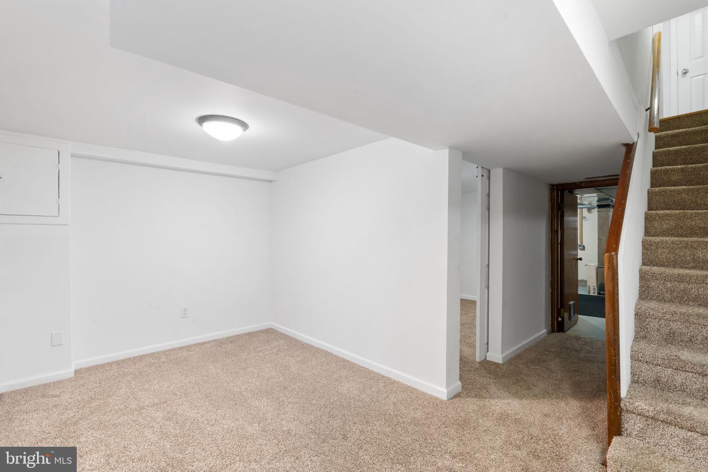 223 Windsor Ave