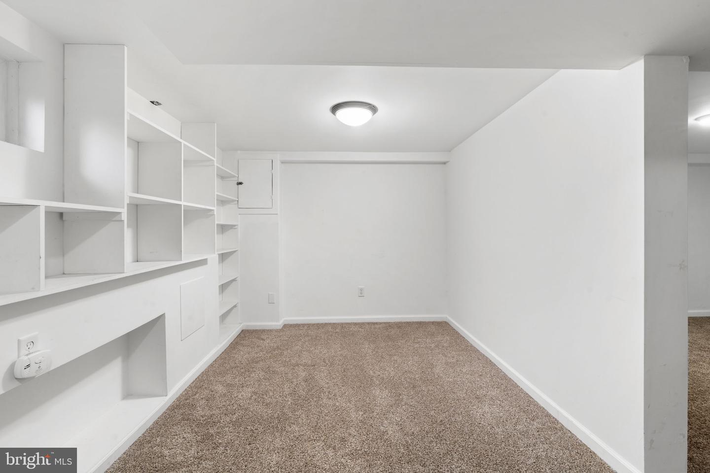223 Windsor Ave