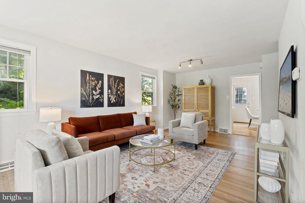 223 Windsor Ave