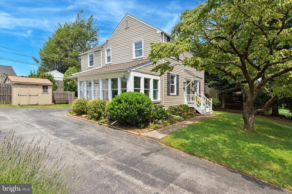 138 MORNINGSIDE CIRCLE