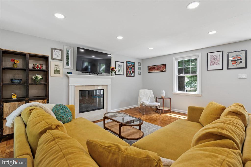 138 MORNINGSIDE CIRCLE