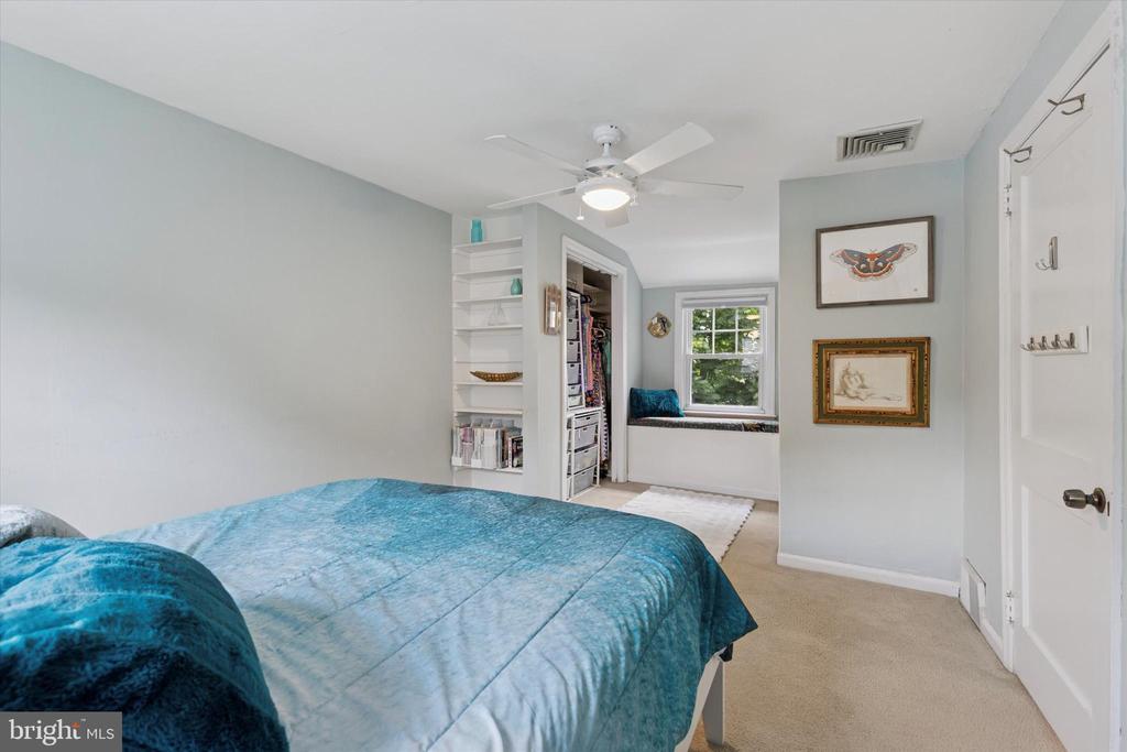 138 MORNINGSIDE CIRCLE
