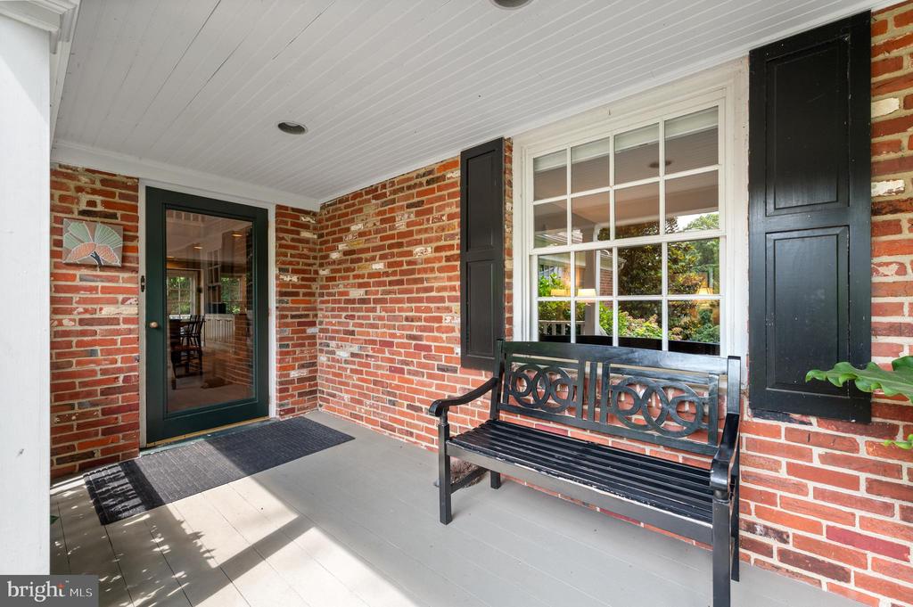 211 SPRUCE TREE ROAD
