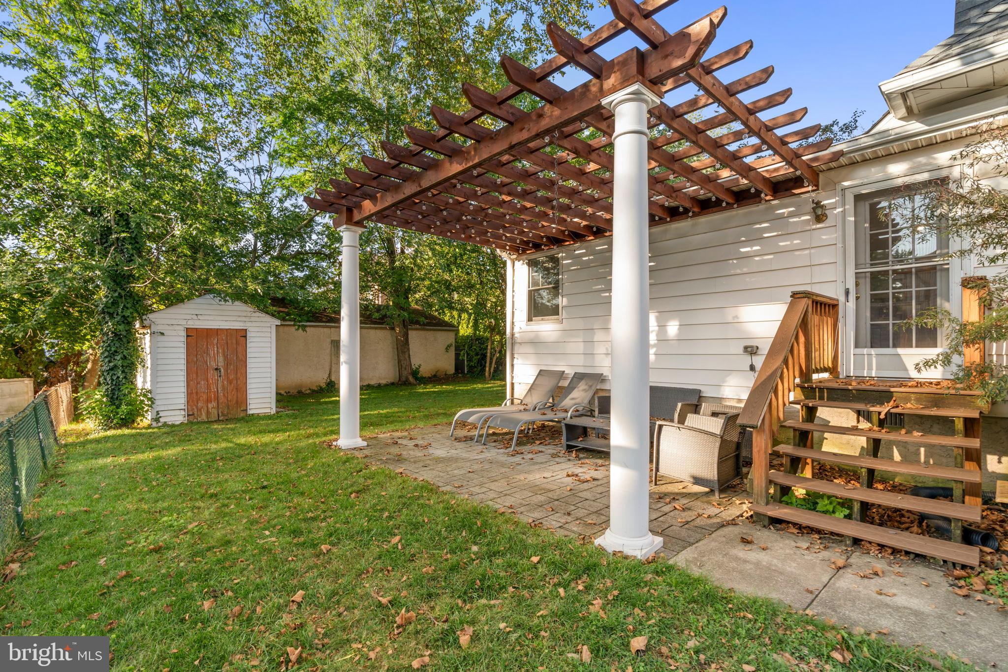 28 E BENEDICT AVENUE