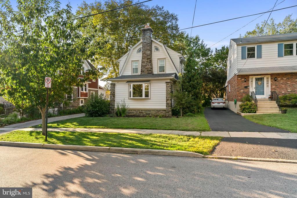 28 E BENEDICT AVENUE