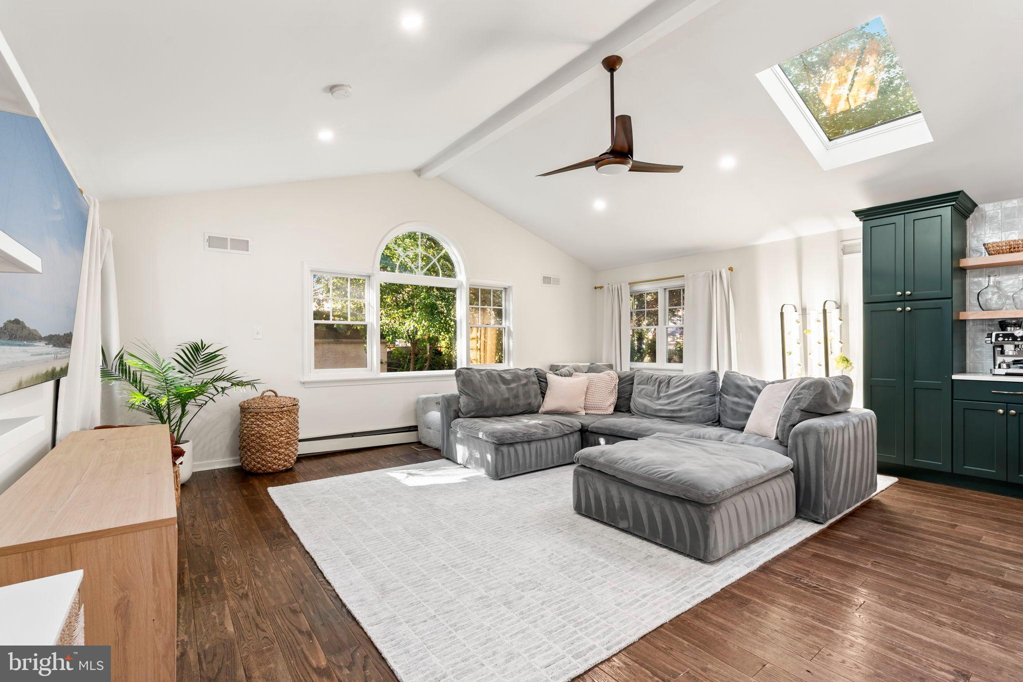 28 E BENEDICT AVENUE