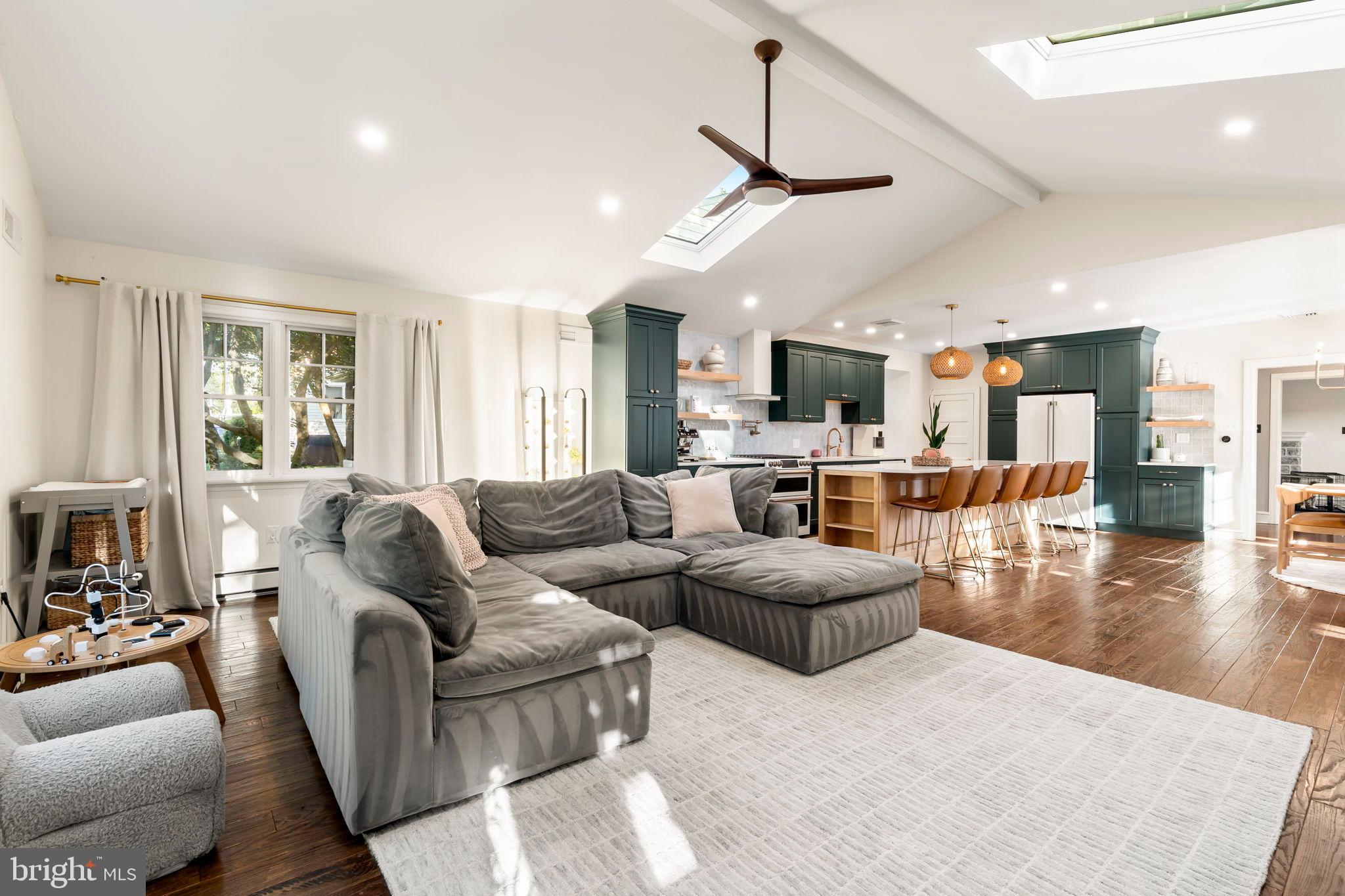 28 E BENEDICT AVENUE