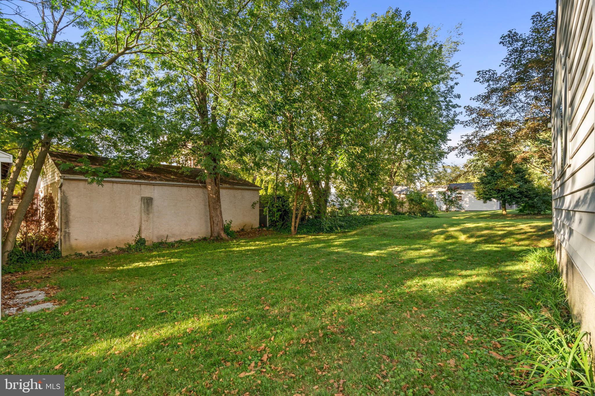 28 E BENEDICT AVENUE