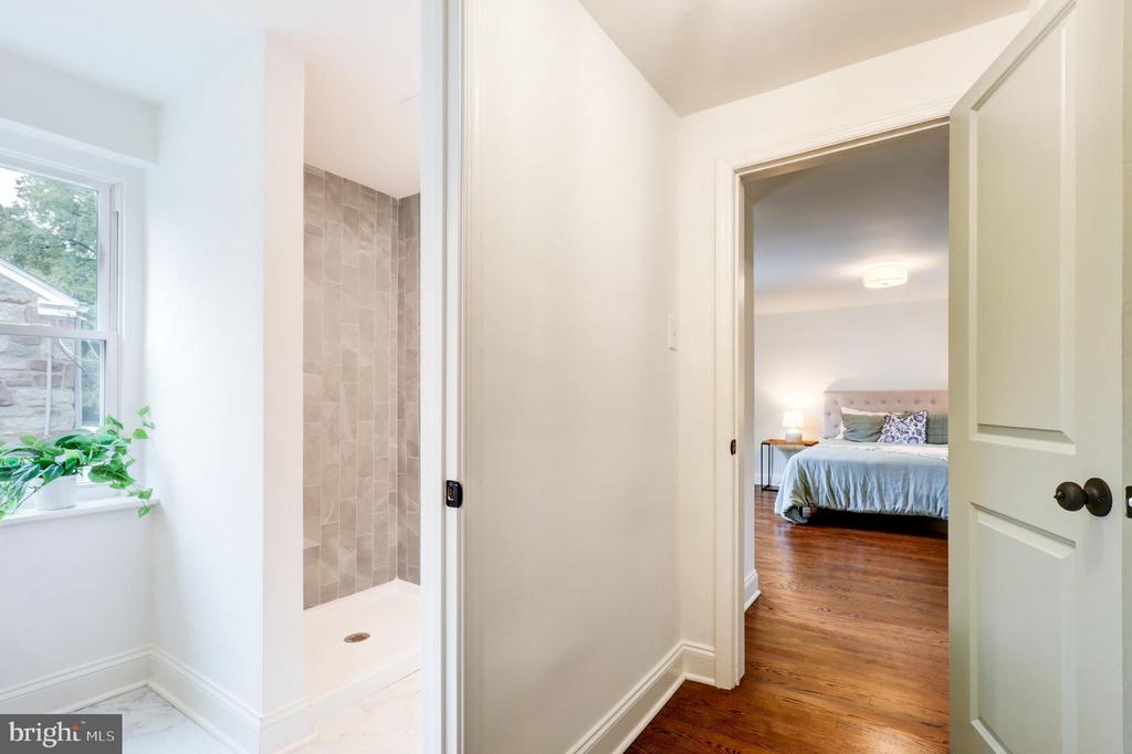 258 LEE CIRCLE