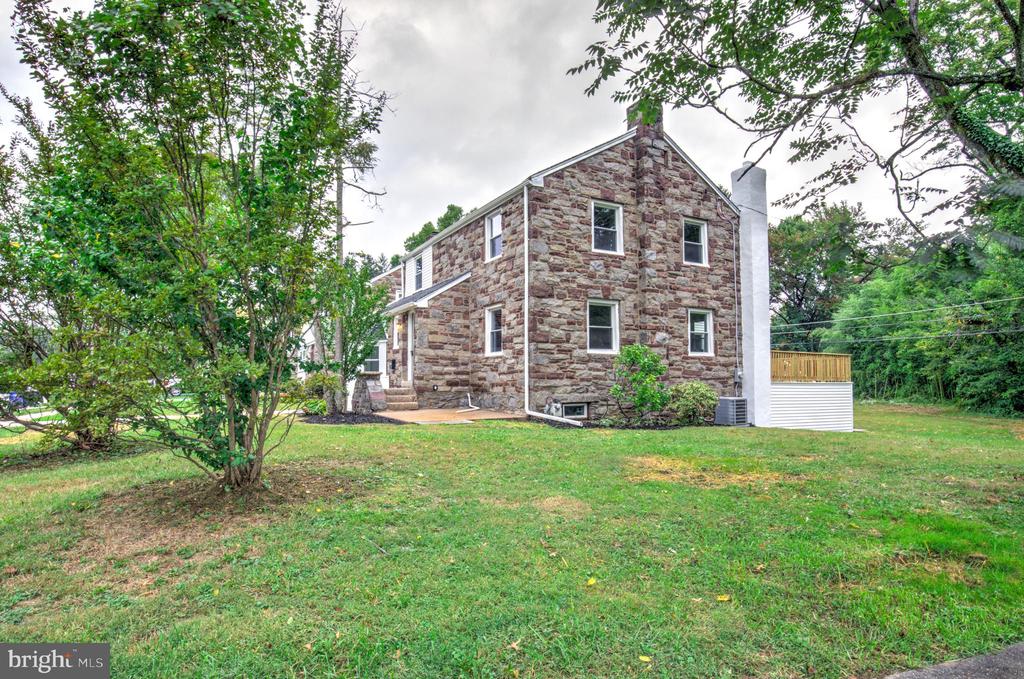 258 LEE CIRCLE