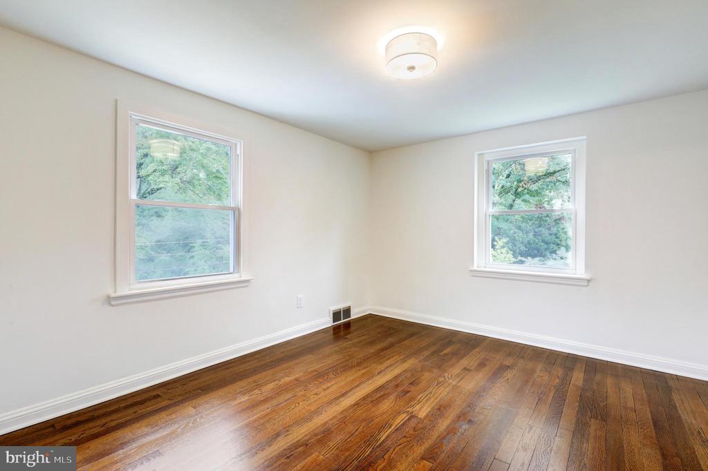 258 LEE CIRCLE