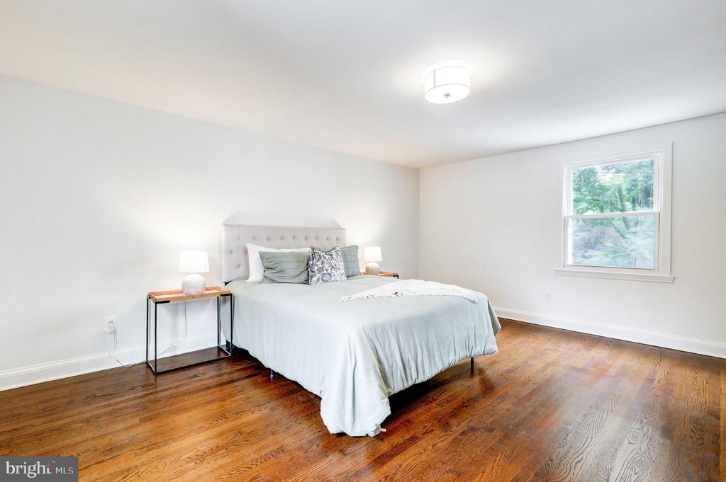 258 LEE CIRCLE