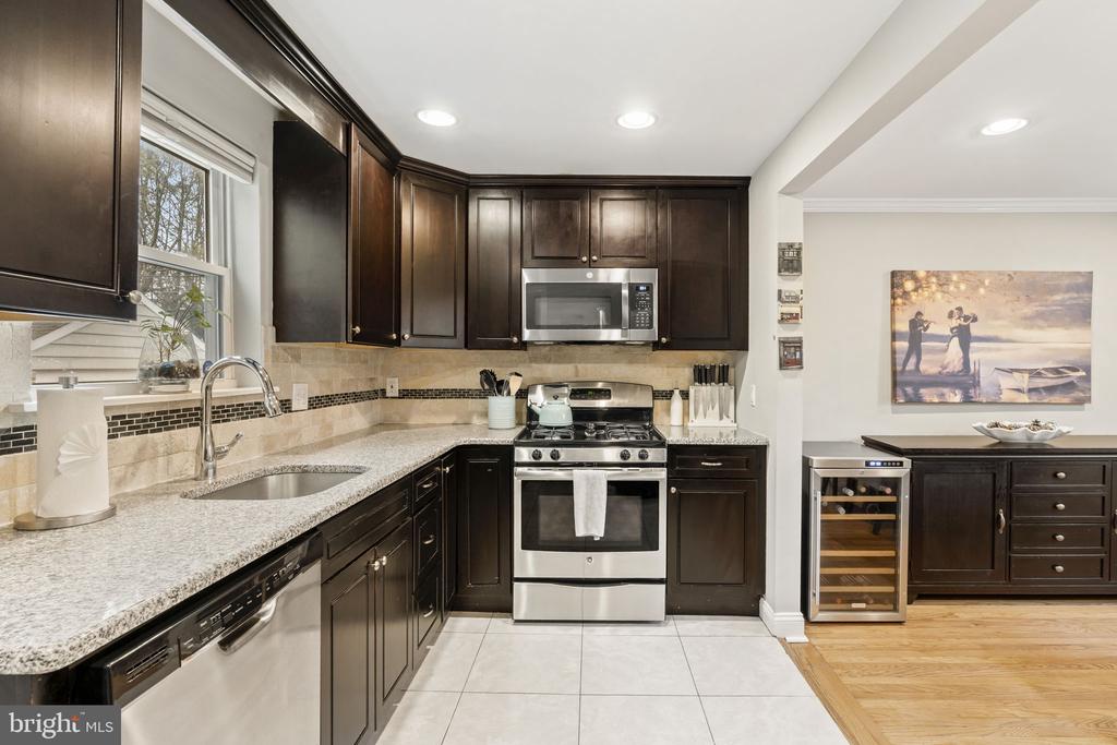 222 WICKFORD ROAD