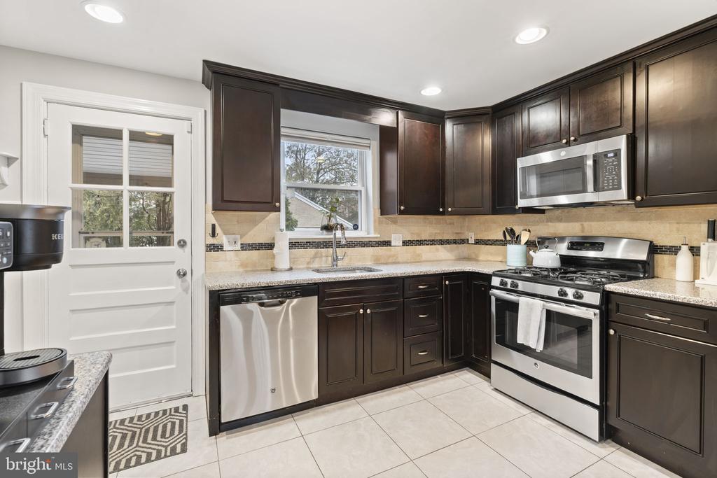 222 WICKFORD ROAD