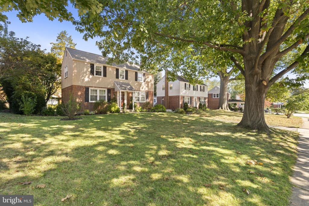 222 WICKFORD ROAD