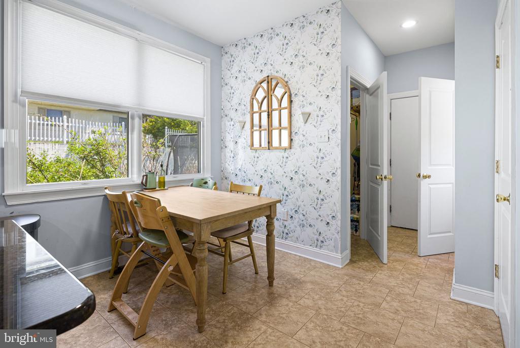 1711 POWDER MILL LANE