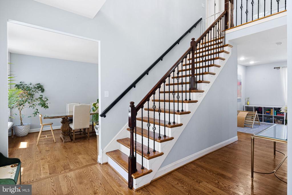 1711 POWDER MILL LANE