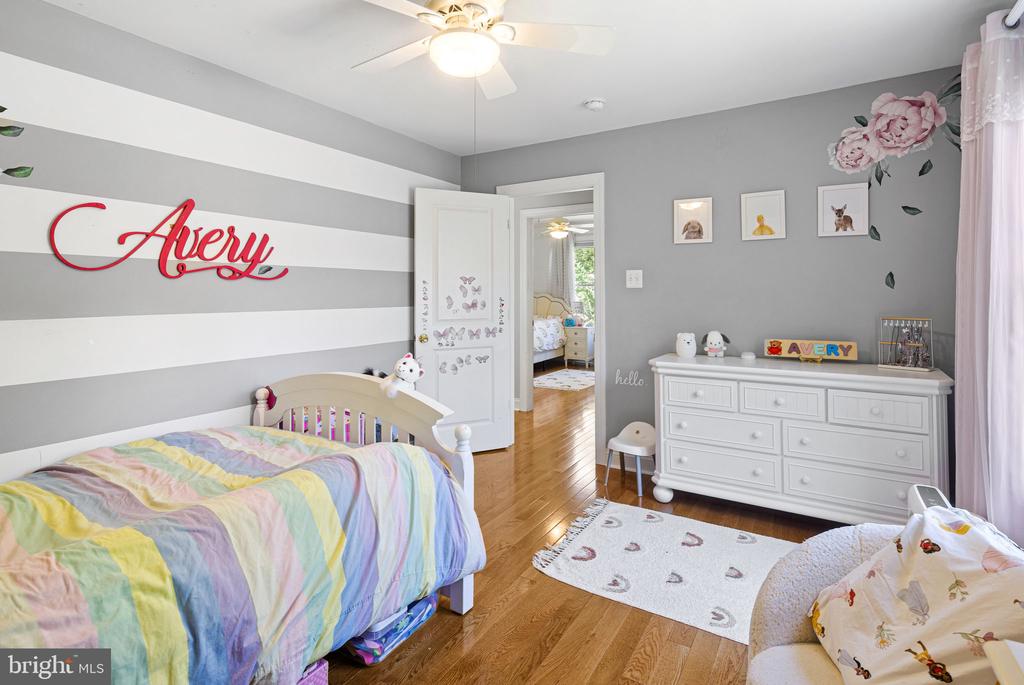 1711 POWDER MILL LANE