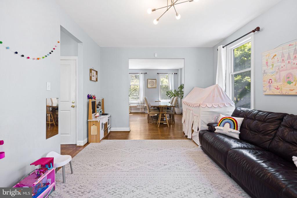 1711 POWDER MILL LANE