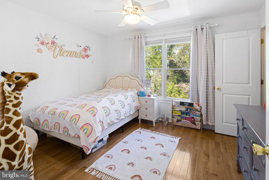 1711 POWDER MILL LANE