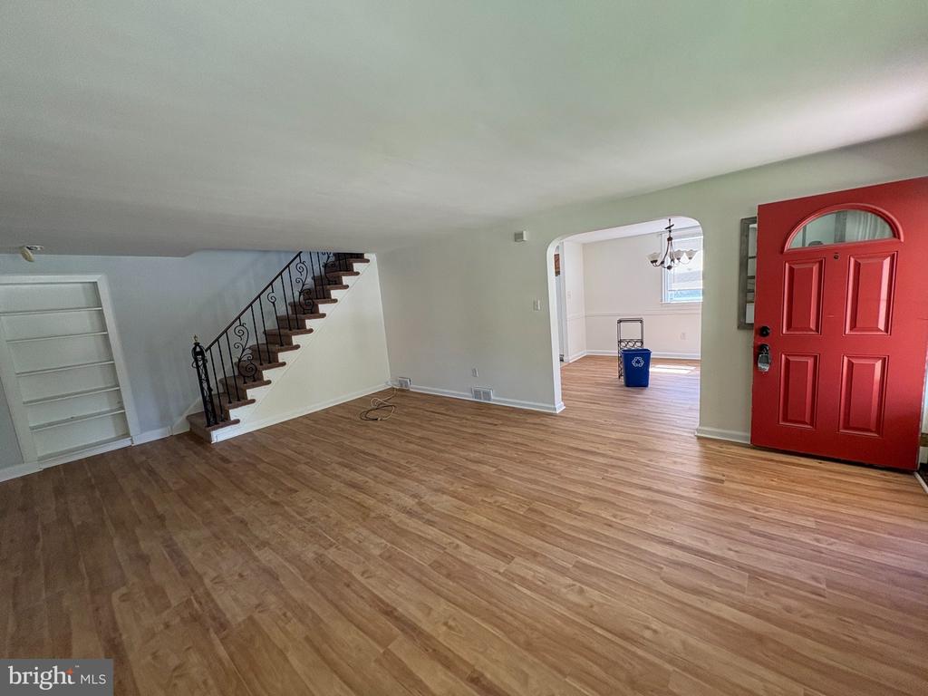 2515 WOODLEIGH ROAD