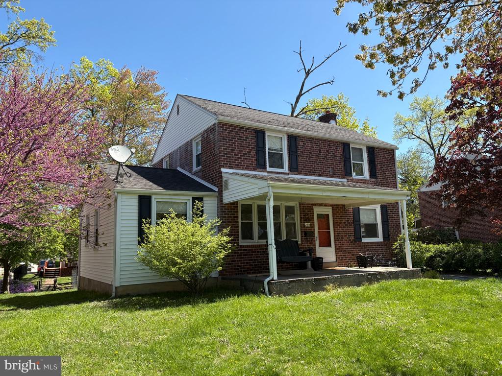 2515 WOODLEIGH ROAD