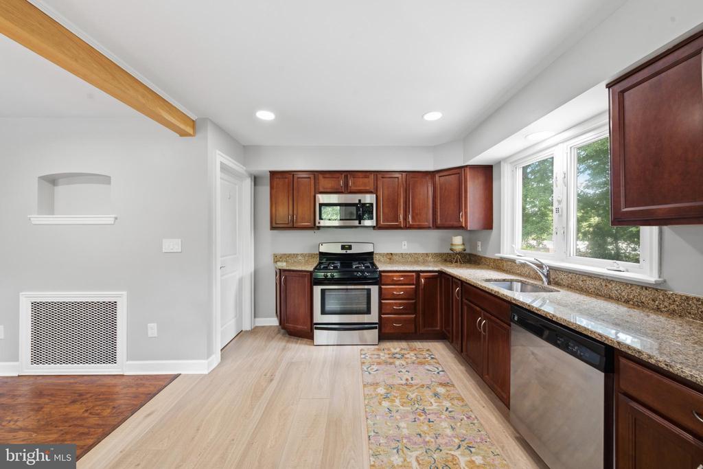 3 WAVERLY ROAD